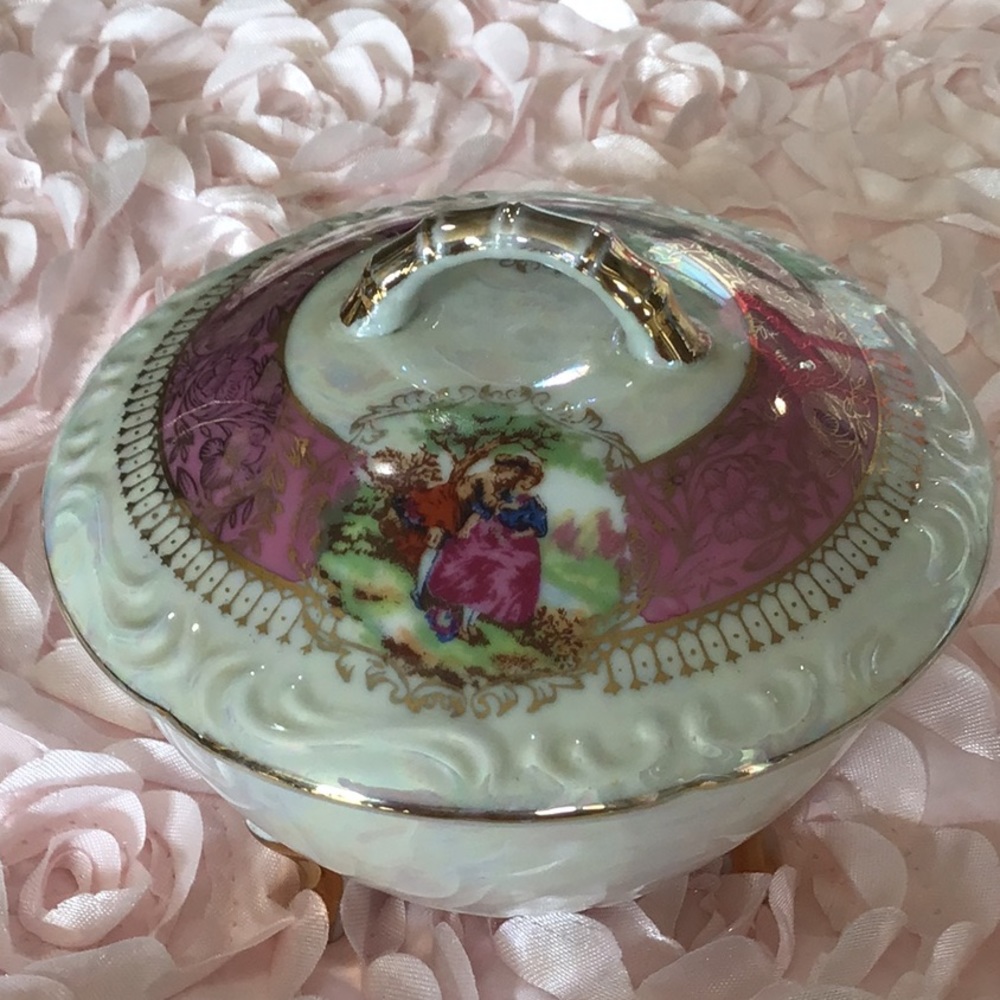 Vintage Lefton China Japan Hand Painted Trinket Box With Lid!